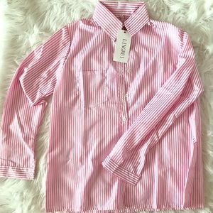 Long sleeve button up top.